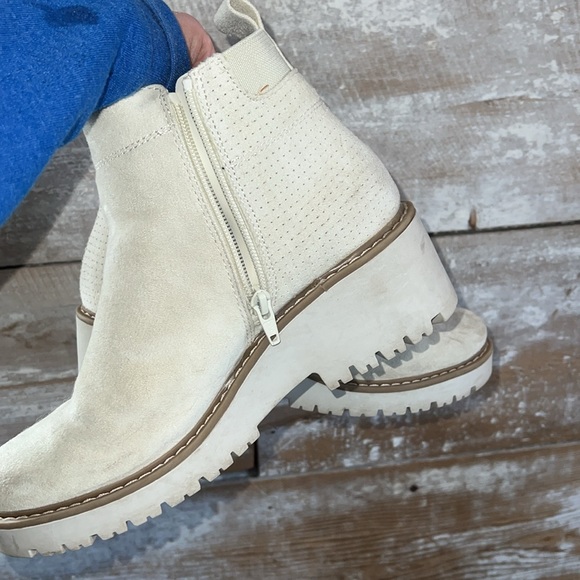 Cream booties! - Picture 4 of 7